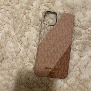 Michael Kors IPhone 11 Pro Max case!